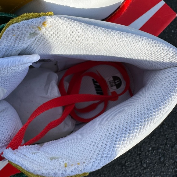 Nike Dunk HI Retro University “7-Eleven” Size 11 - Picture 3 of 5